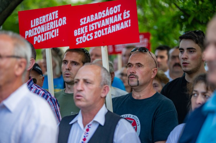 Tovább gyűjtik az aláírásokat Bekéék mellett