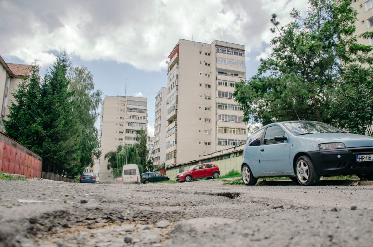 Túl sokat kért az ajánlattevő cég a munkálatokért, ezért késik a felújítás a Pacsirta sétányon