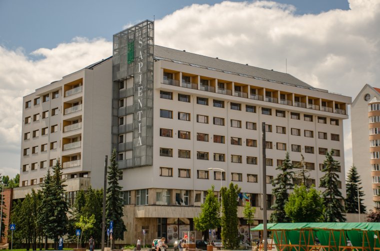 Egészségtudományi szakokat indítana a Sapientia, együttműködve a csíkszeredai kórházzal