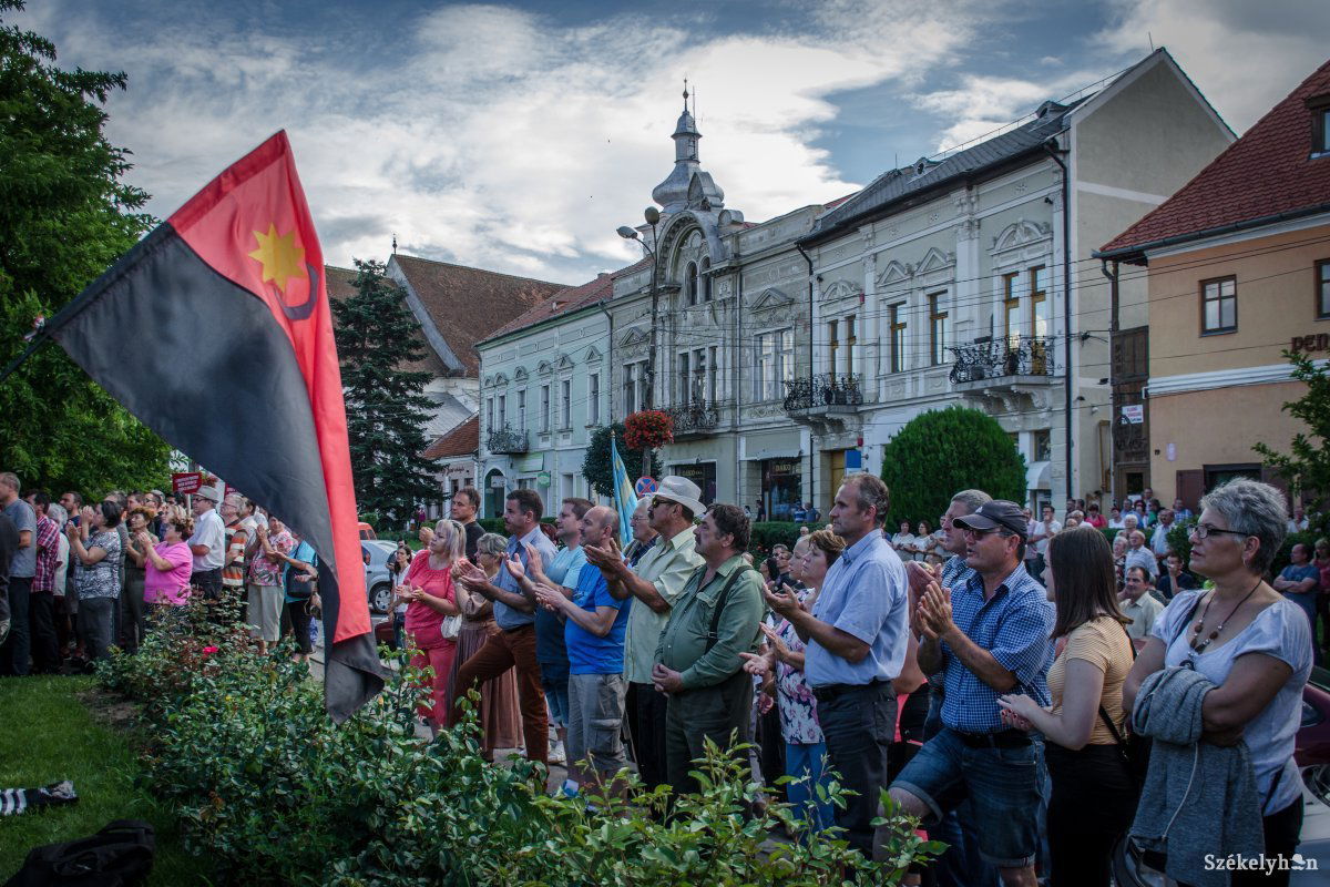 &bullet;  Fotó: Pinti Attila