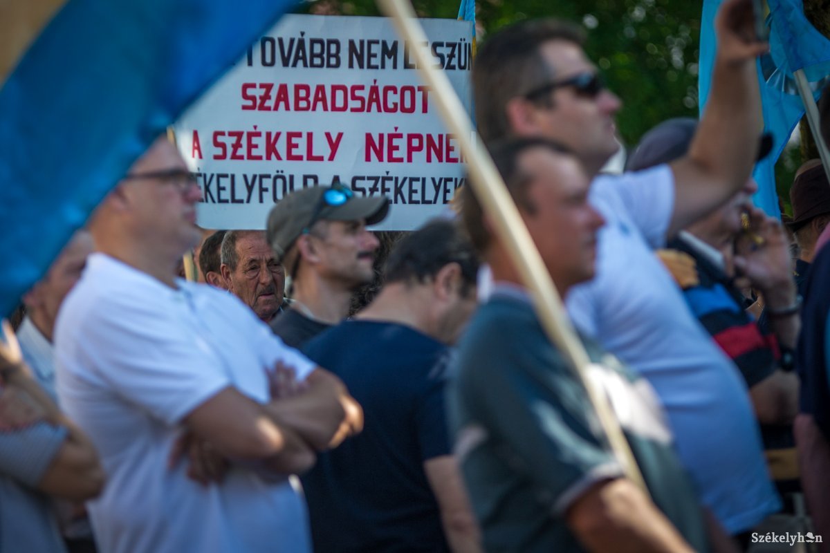 &bullet;  Fotó: Pinti Attila