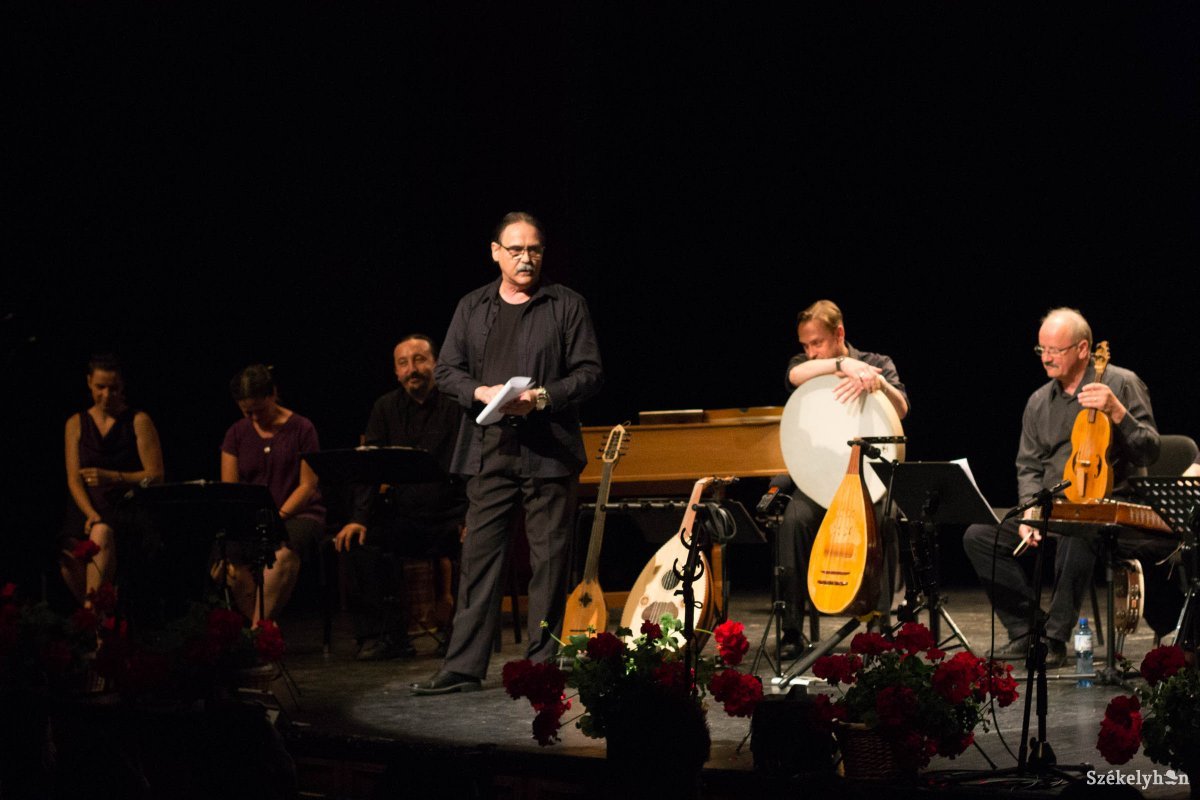 •  Fotó: Albert Orsolya