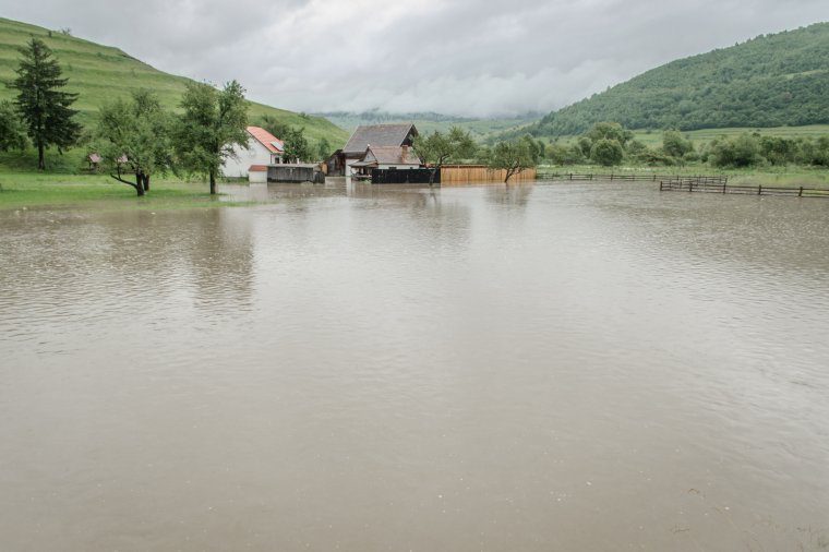 Árvízkárosultaknak gyűjt a Caritas