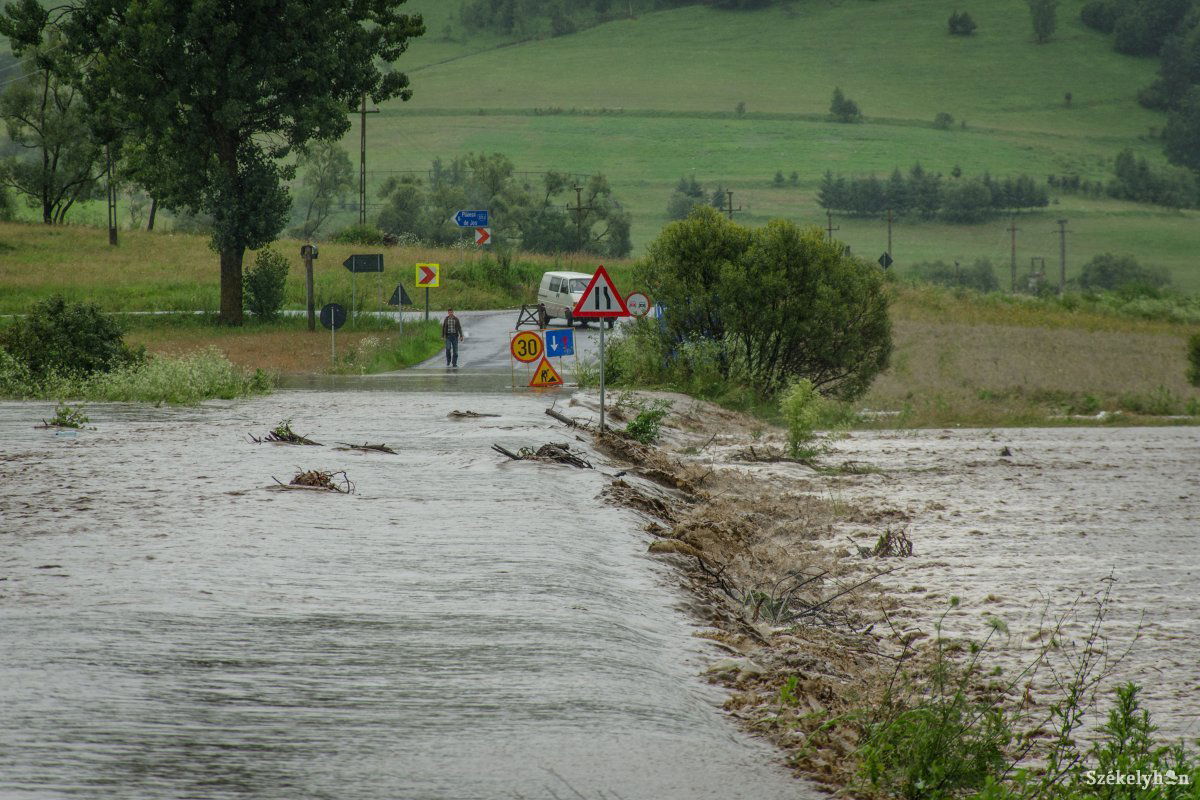 Sok településen okozott károkat az áradás. Pénzt utalnak a javításokra. Képünk illusztráció •  Fotó: Pinti Attila