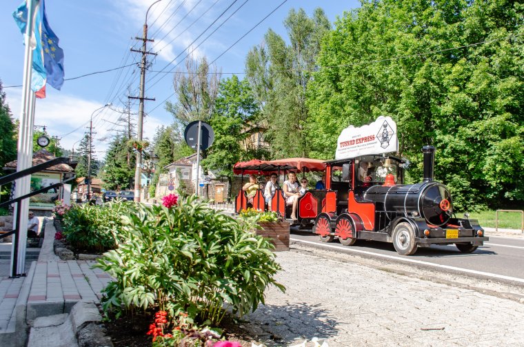 Házasságkötő-termet avattak, ünnepelnek a hétvégén Tusnádfürdőn