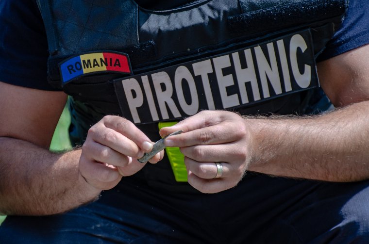 Több esetben volt szükség a tűzoltók mellett a tűzszerészek beavatkozására is