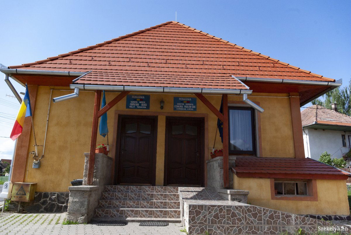 A csíkpálfalvi községháza. Tavaly február óta nincs alpolgármester • Fotó: Gábos Albin