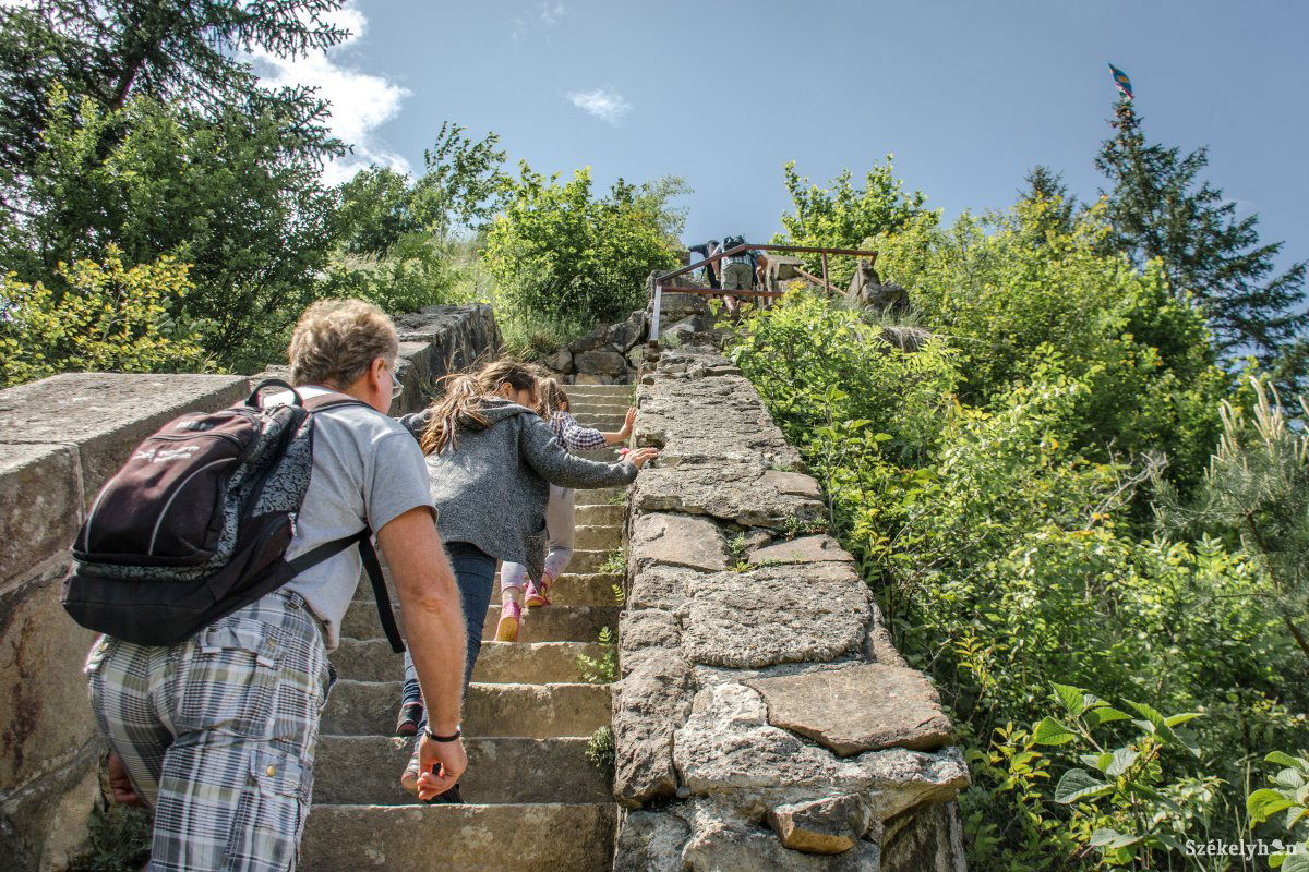 &bullet;  Fotó: Pinti Attila