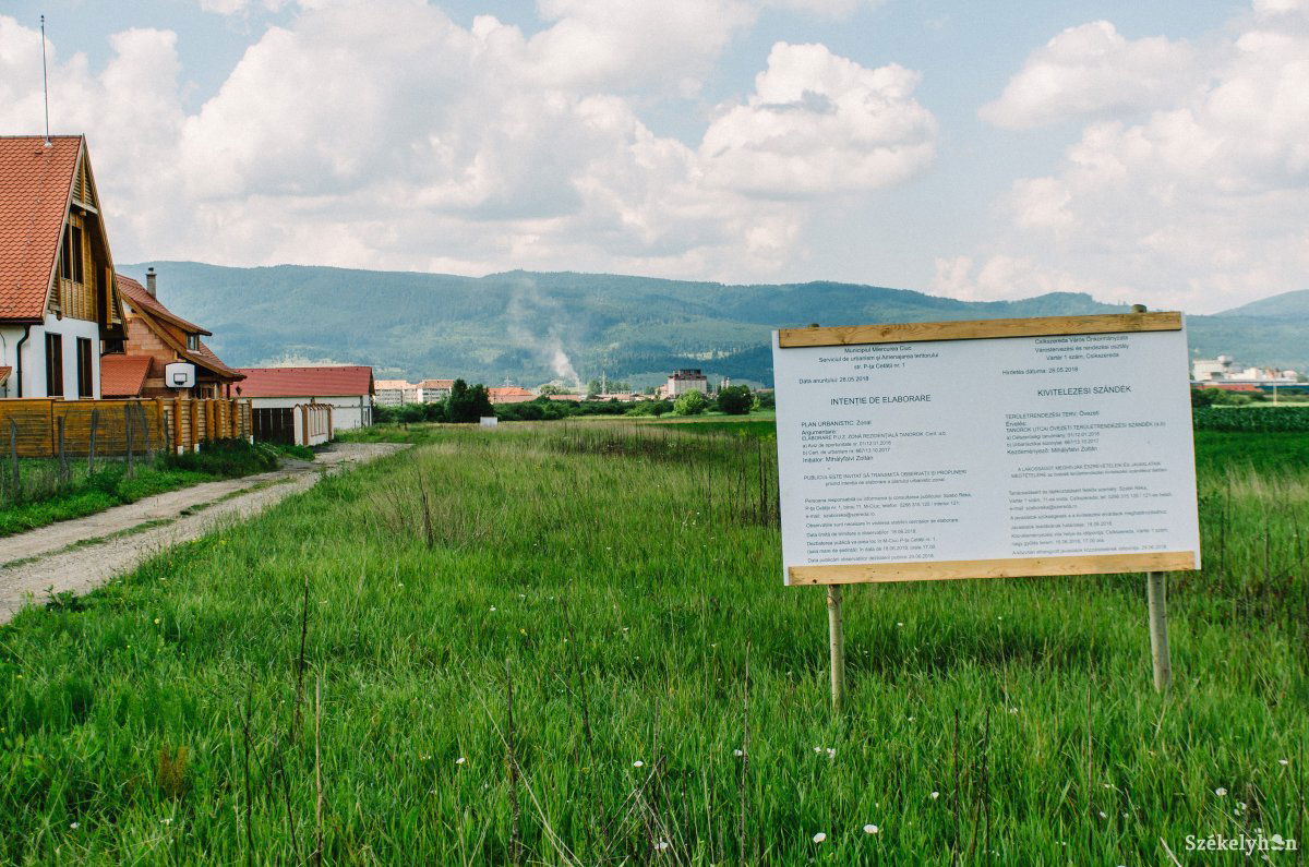 Beépítenék a Tanorok utca egy részét, többen azonban ódzkodnak a tervezett beruházástól •  Fotó: Gecse Noémi