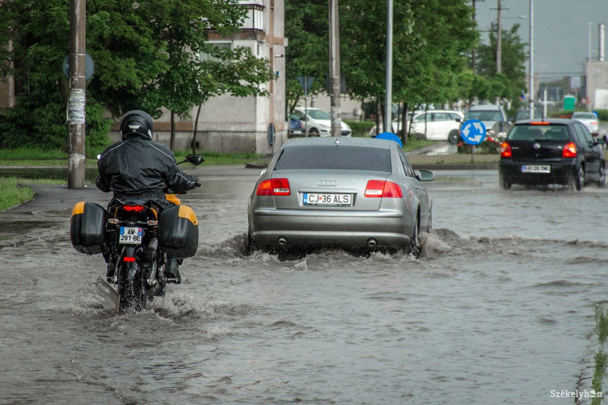 &bullet;  Fotó: Pinti Attila