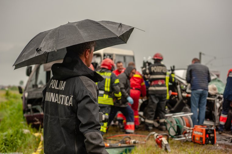 Hárman haltak meg egy frontális ütközésben Csernátonnál