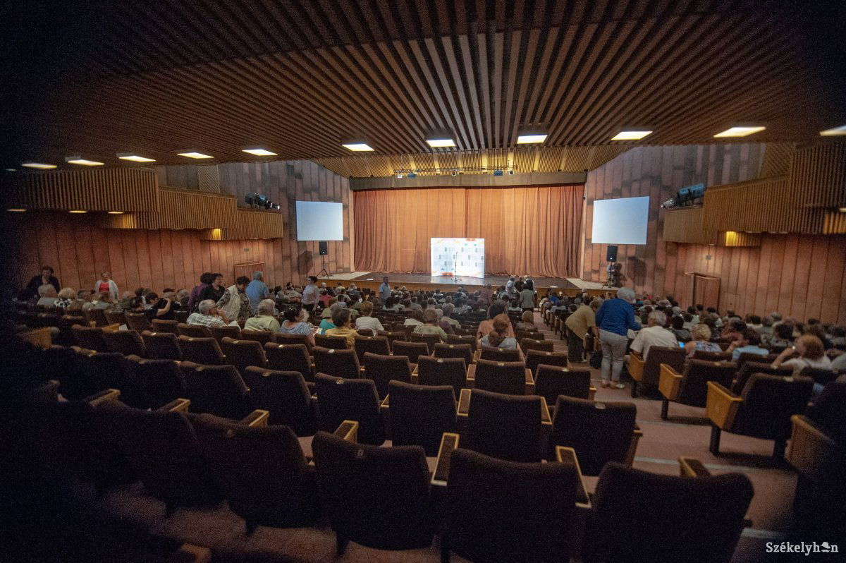 &bullet;  Fotó: Gecse Noémi