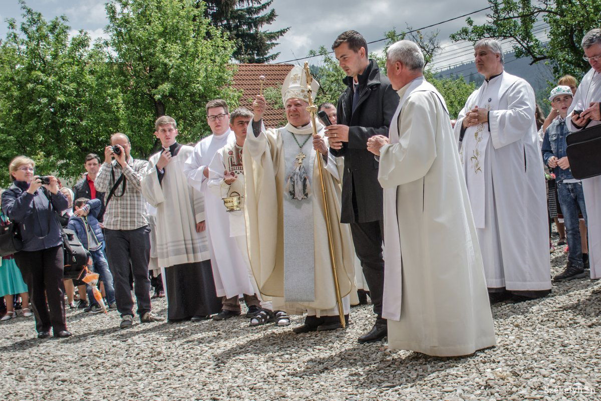 &bullet;  Fotó: Pinti Attila