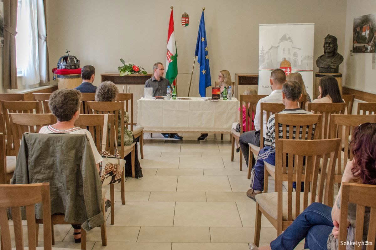 &bullet;  Fotó: Pinti Attila