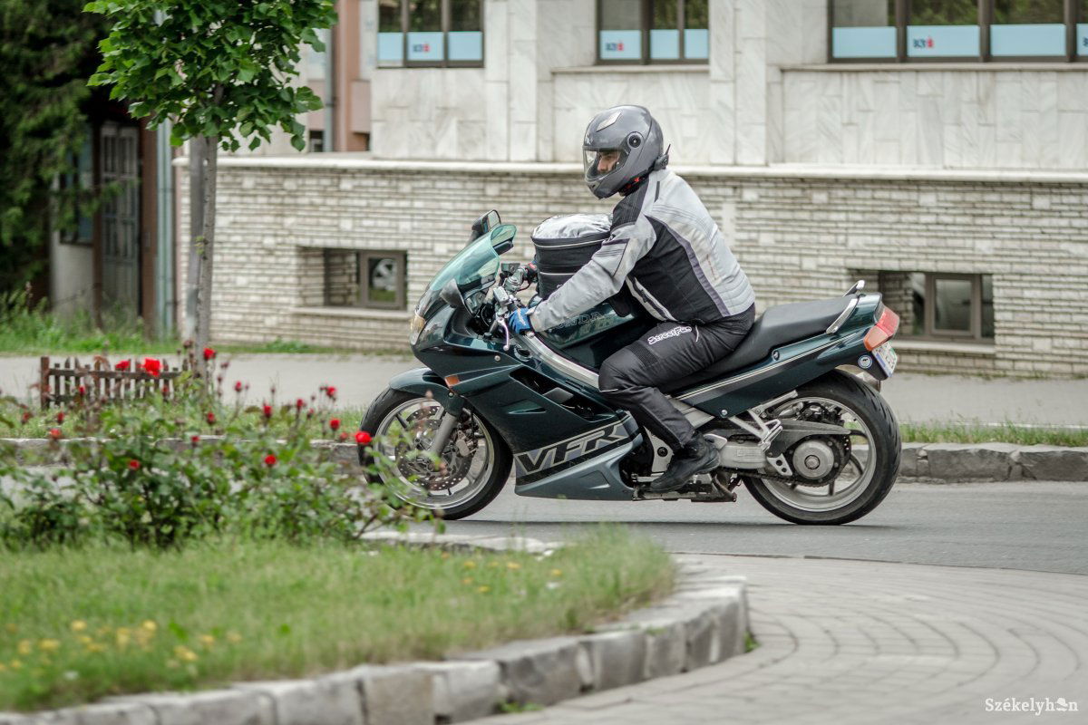 &bullet;  Fotó: Pinti Attila