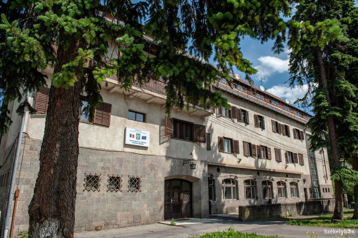 A csendőrség az ingatlan teljes felújítását készíti elő, egyelőre a kivitelezők ajánlatainak elemzése történik &bullet;  Fotó: Gecse Noémi