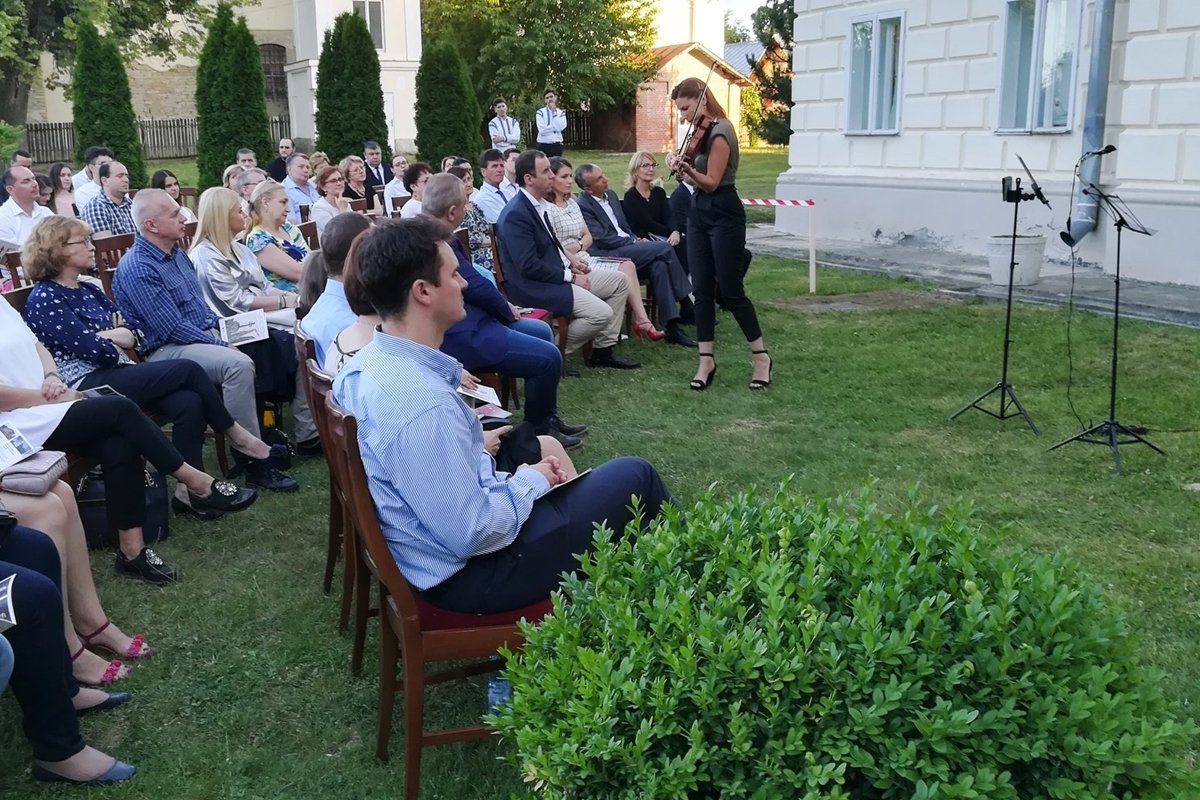 Különleges helyszíneken muzsikálnak • Fotó: SoNoRo/Facebook