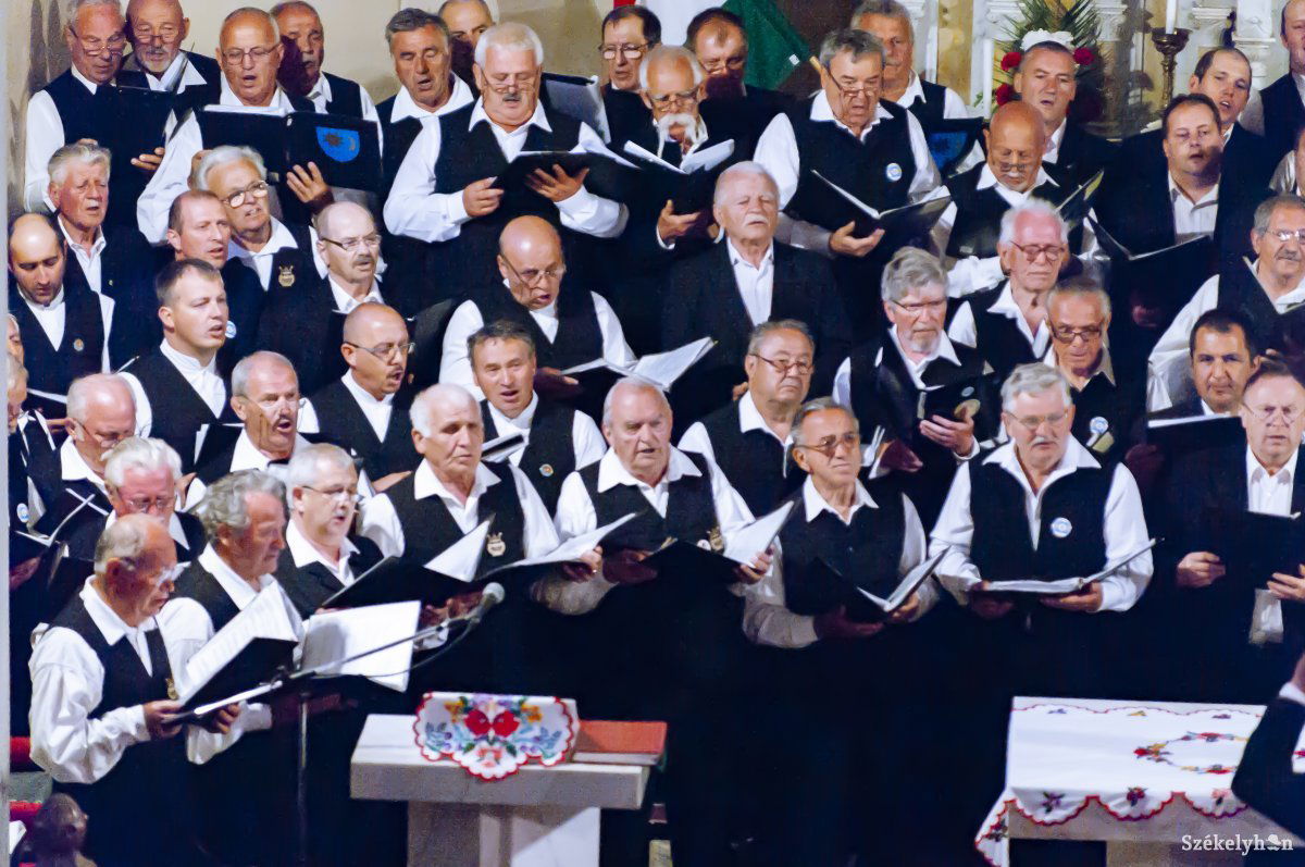 &bullet;  Fotó: Gábos Albin