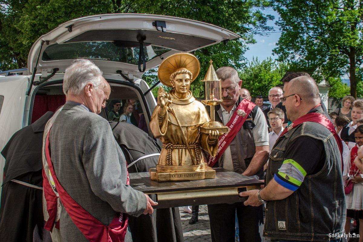 &bullet;  Fotó: Pinti Attila