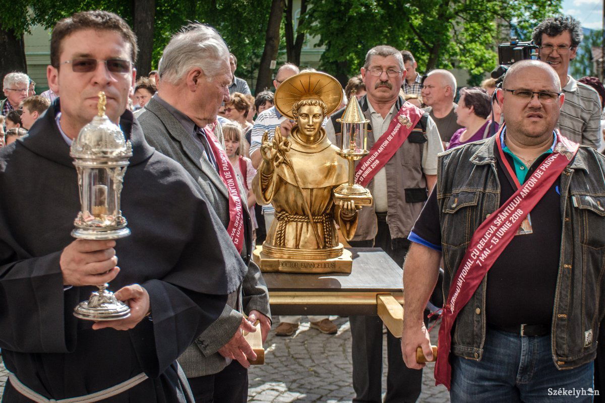 &bullet;  Fotó: Pinti Attila