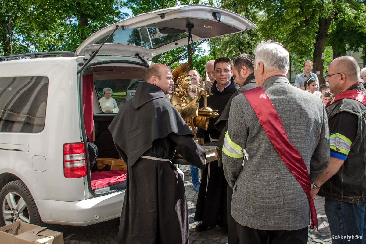 &bullet;  Fotó: Pinti Attila