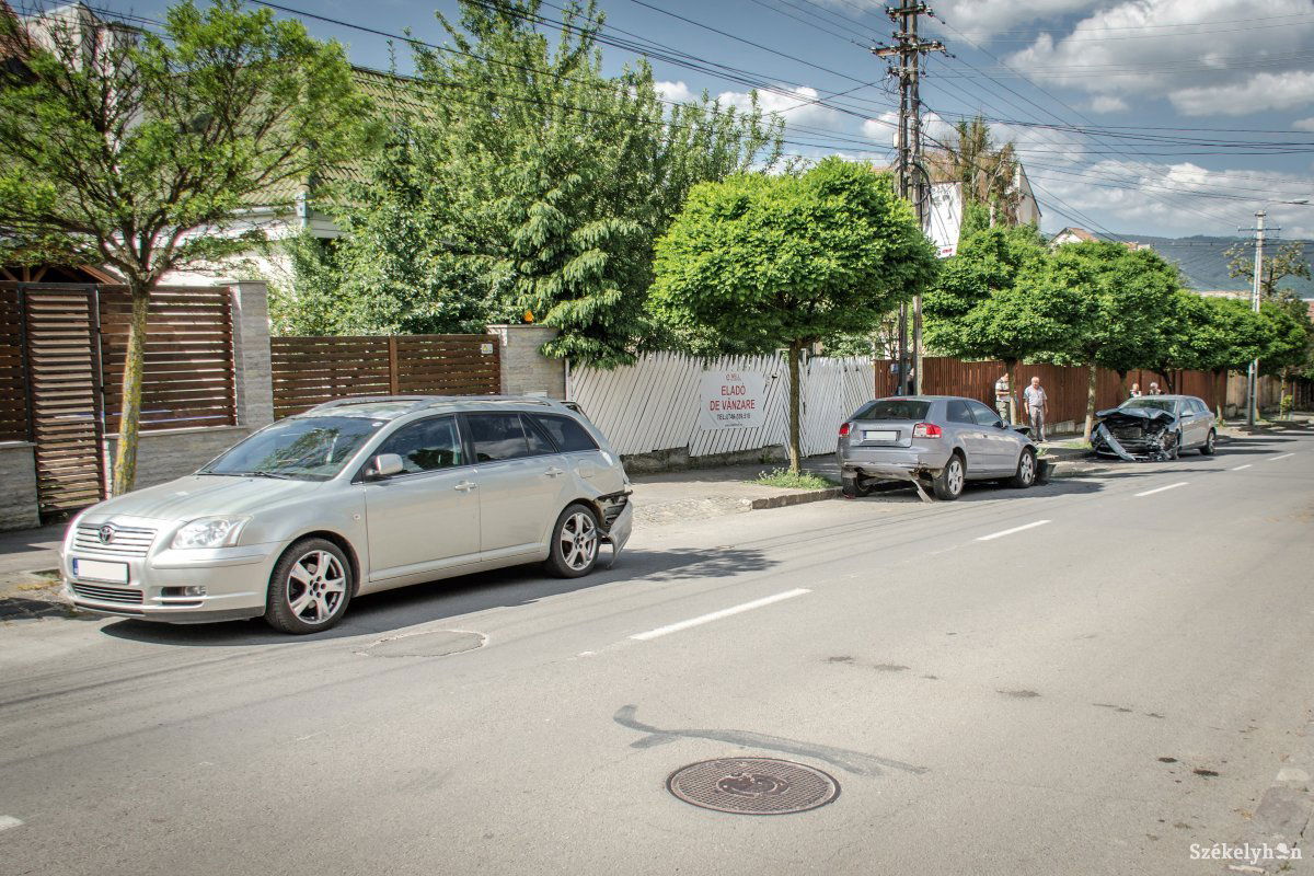 &bullet;  Fotó: Pinti Attila