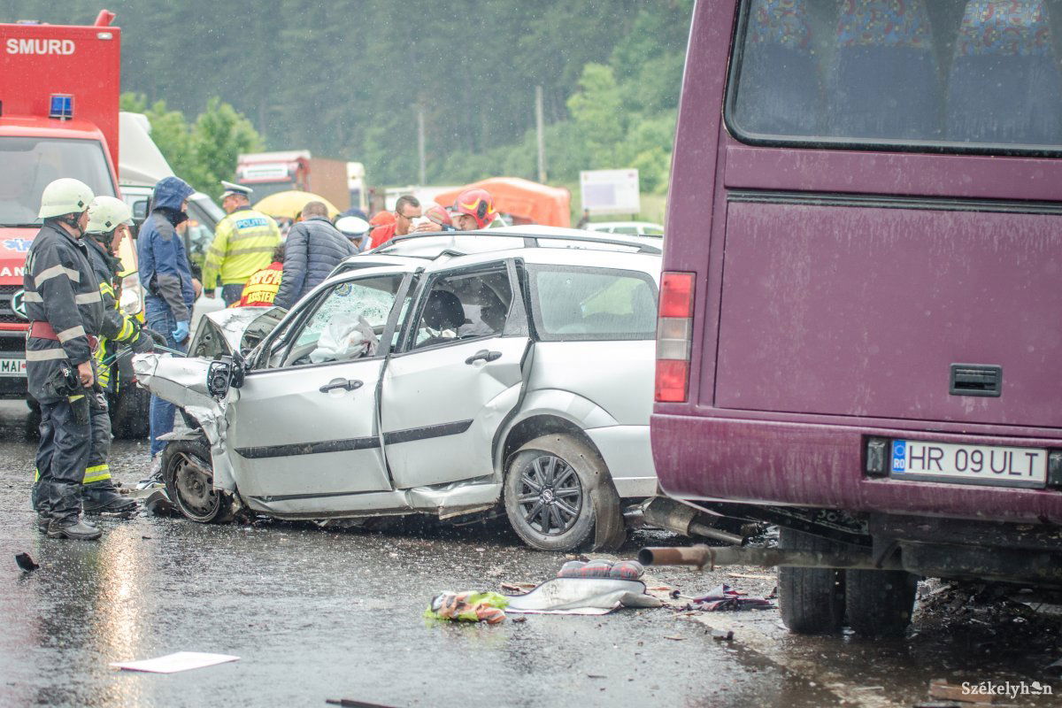 &bullet;  Fotó: Pinti Attila