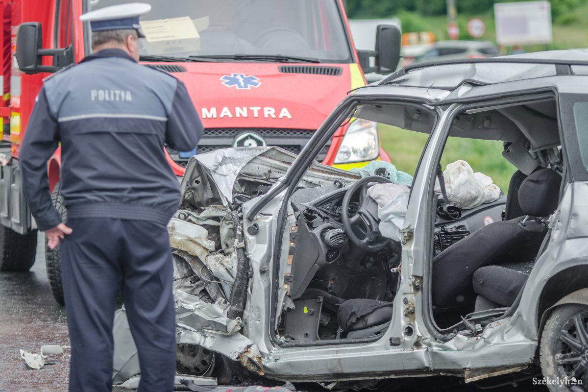 &bullet;  Fotó: Pinti Attila