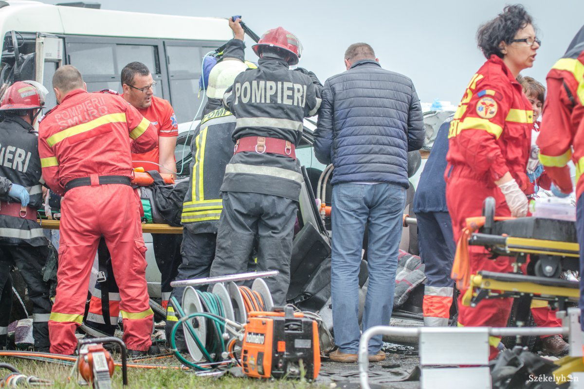 &bullet;  Fotó: Pinti Attila