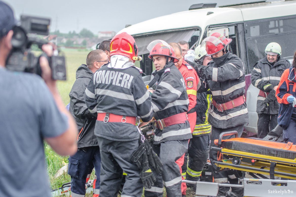 &bullet;  Fotó: Pinti Attila