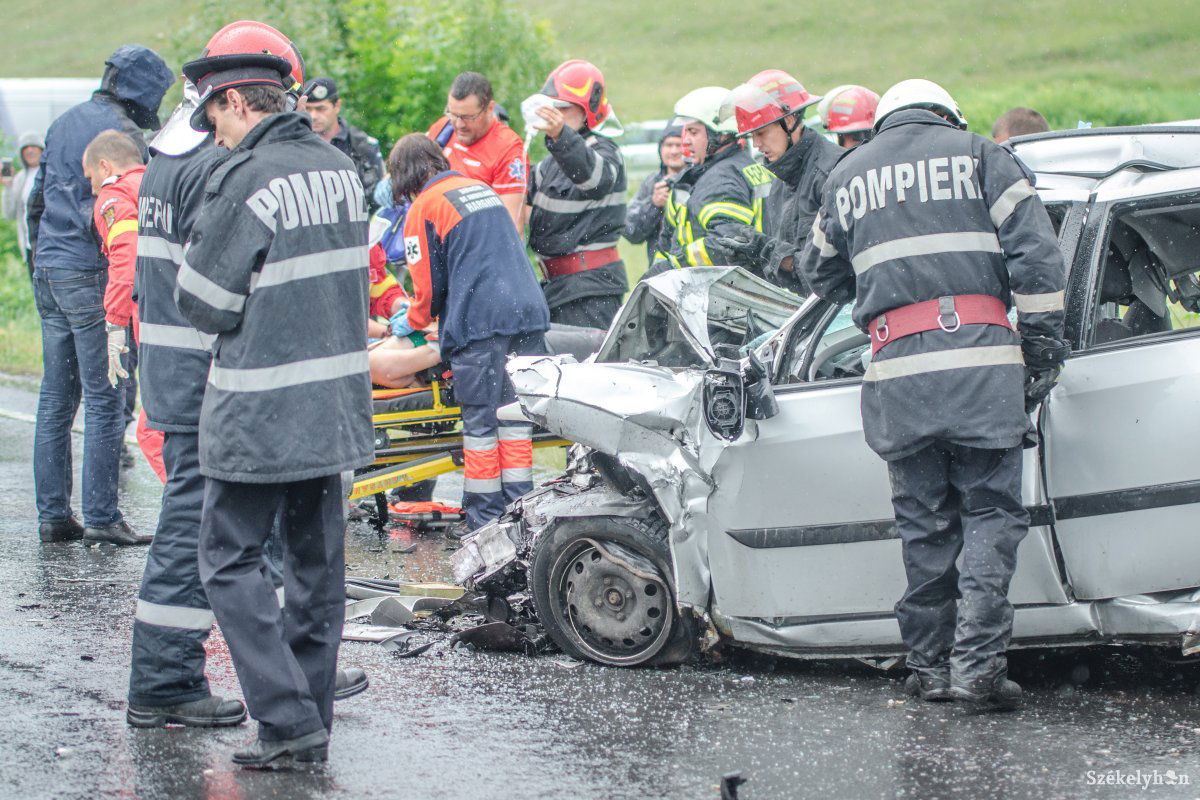 &bullet;  Fotó: Pinti Attila