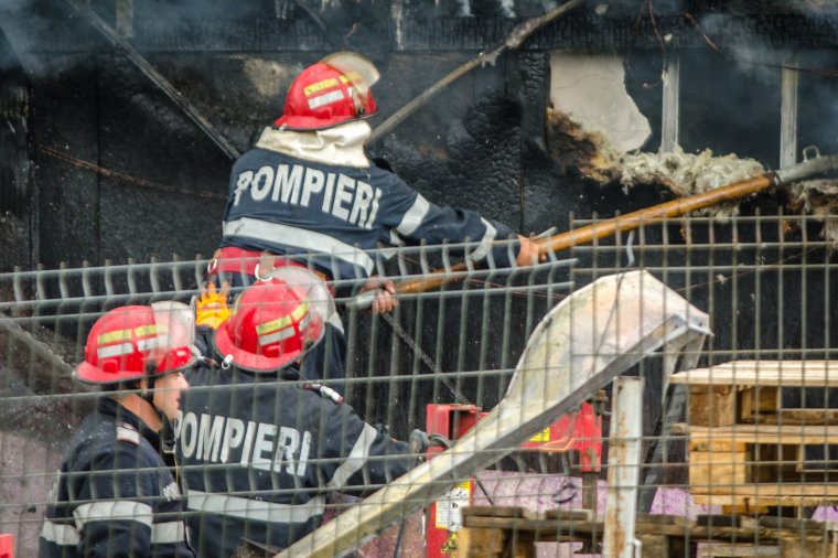 Lakóház tetőszerkezete lángolt Csíkszeredában