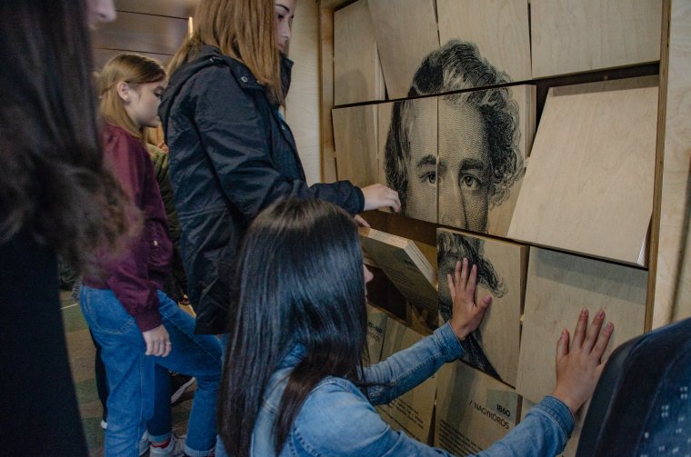 Marosvásárhelyre érkezik az Arany-busz