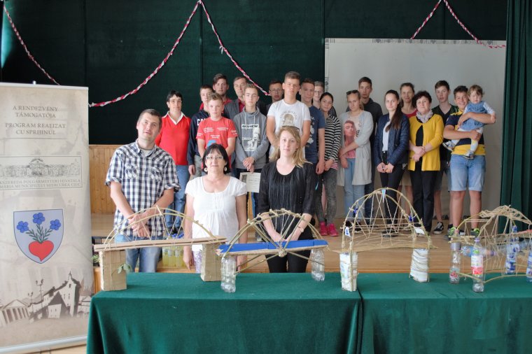 Hídépítő versenyt tartottak iskolásoknak