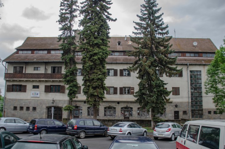 Felújítják az egykori Hargita szálloda és vendéglő épületét, ide költözik a csendőrség
