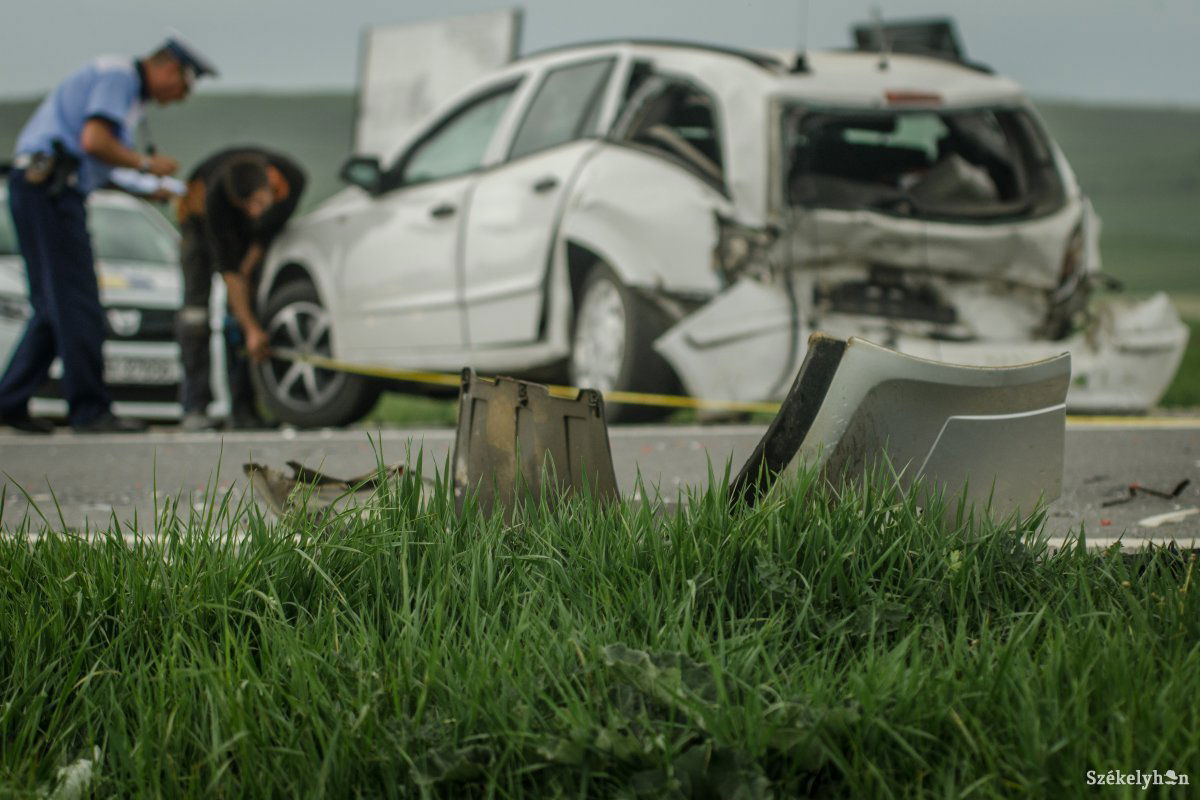 &bullet;  Fotó: Pinti Attila