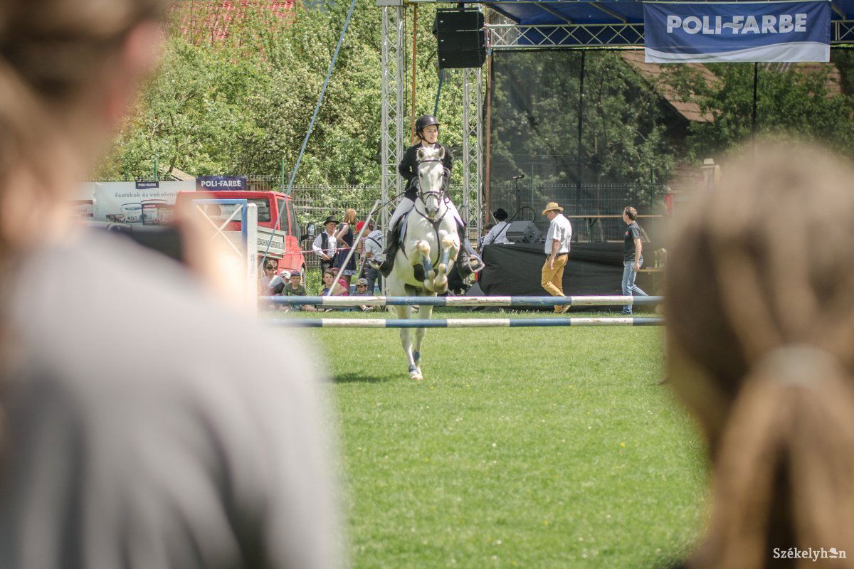 &bullet;  Fotó: Pinti Attila