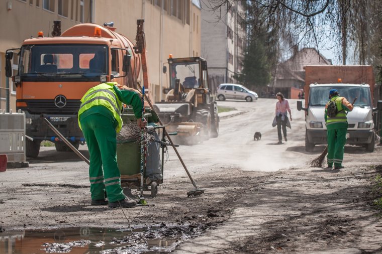 Felfüggesztik a tavaszi nagytakarítást Csíkszeredában