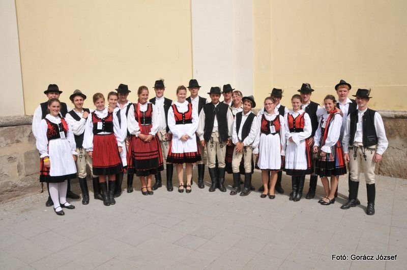 Az emberek közötti kapcsolatot erősítenék a tánccal Csobotfalván &bullet;  Fotó: Gorácz József