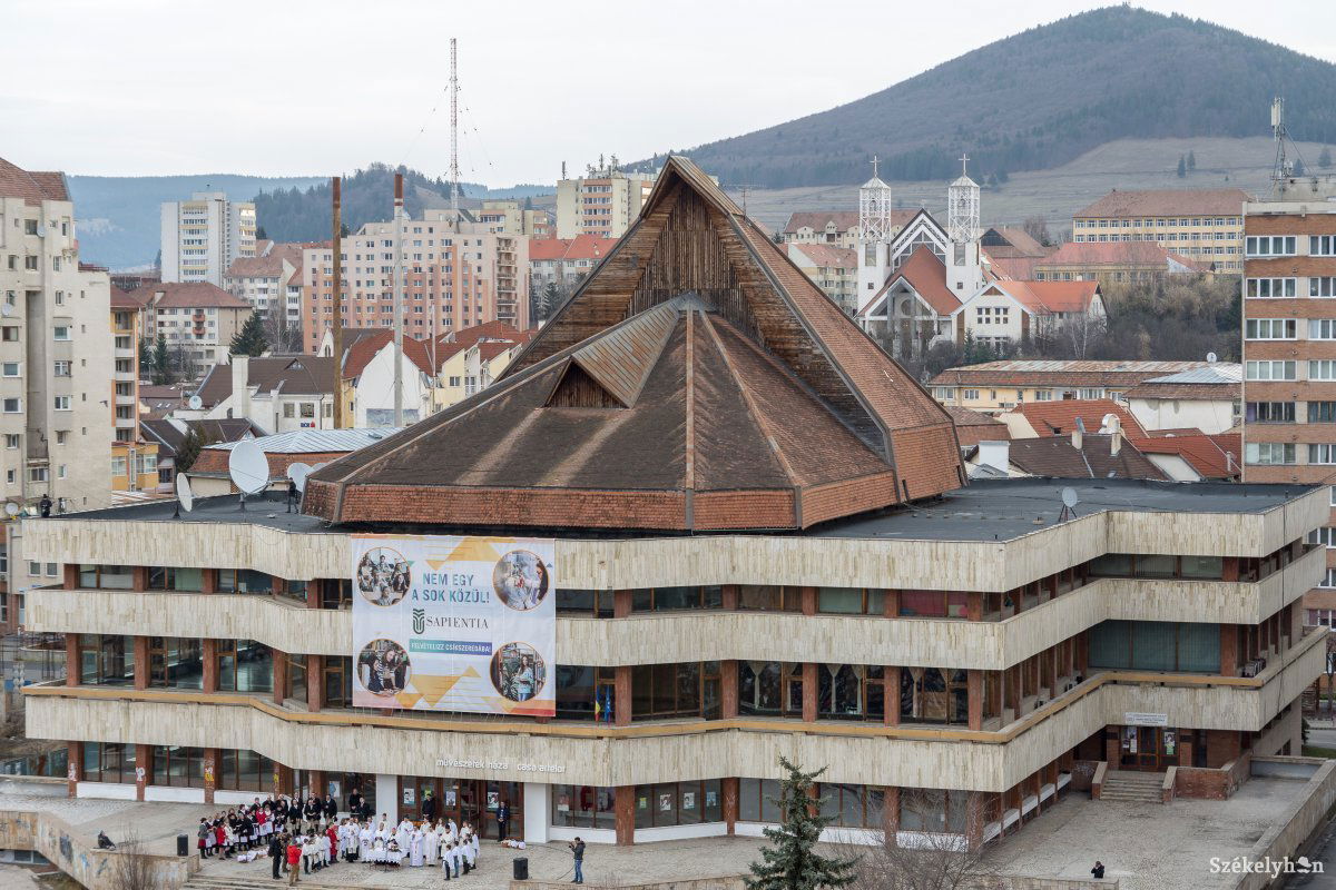 •  Fotó: Gegő Imre