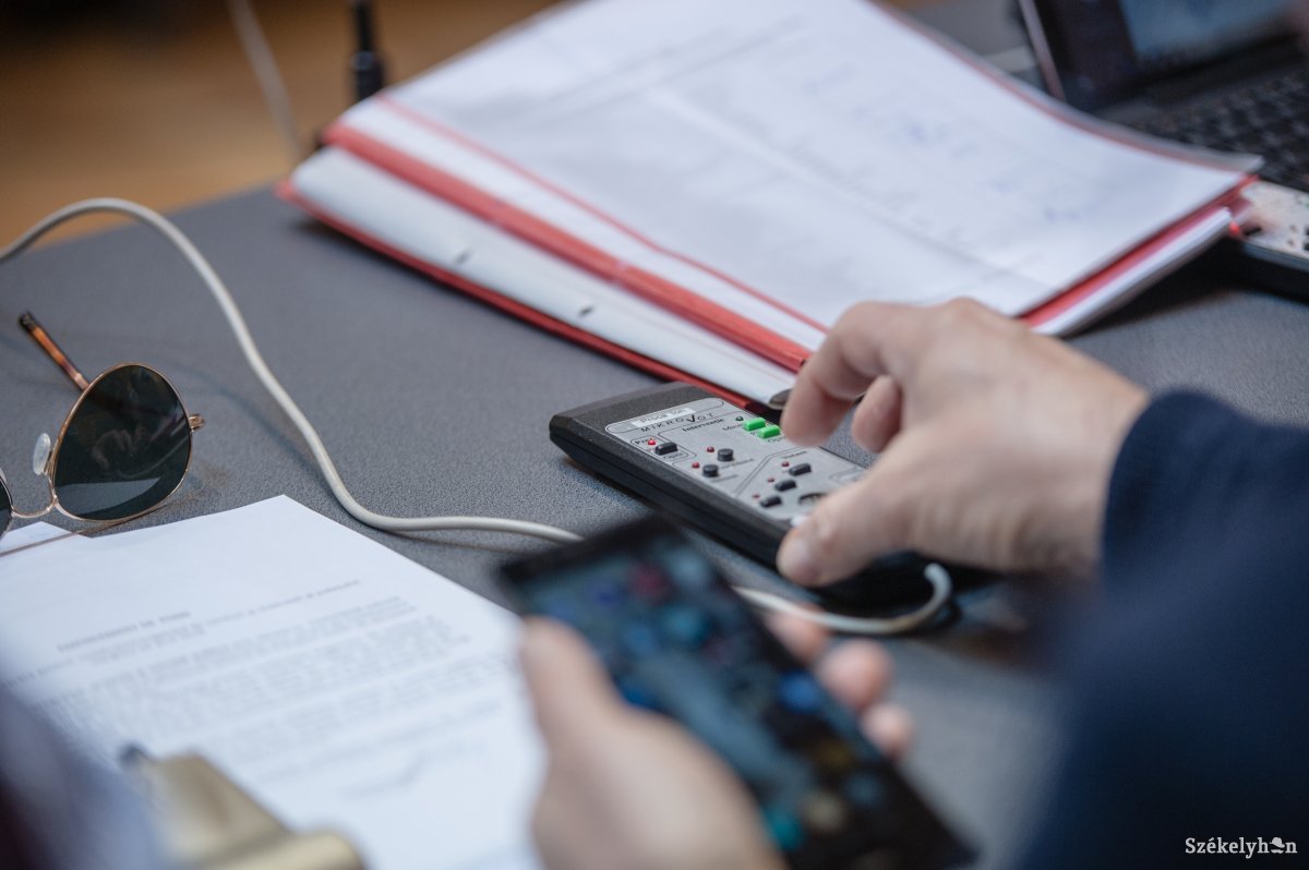 Az EMNP-s megyei önkormányzati képviselők szerint Borboly Csaba a saját szabályai szerint vezeti a tanácsüléseket •  Fotó: Gecse Noémi