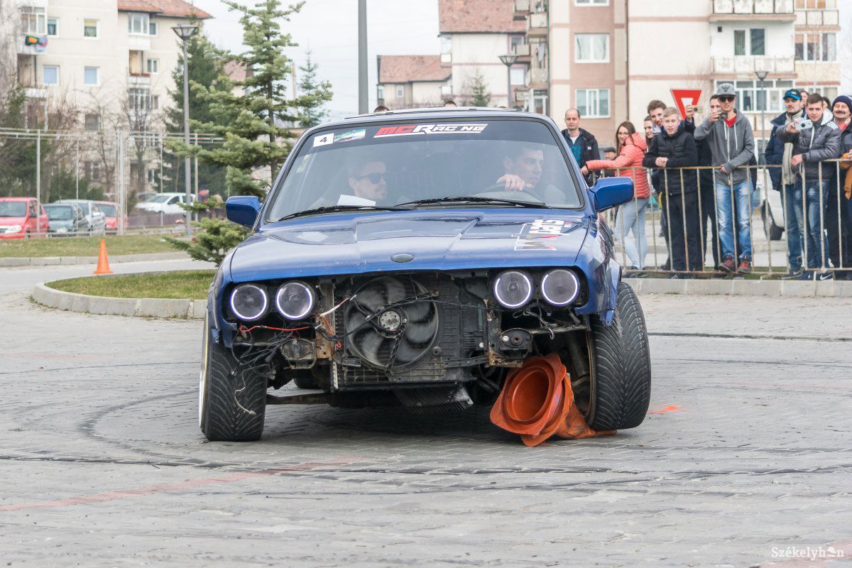 &bullet;  Fotó: Gegő Imre