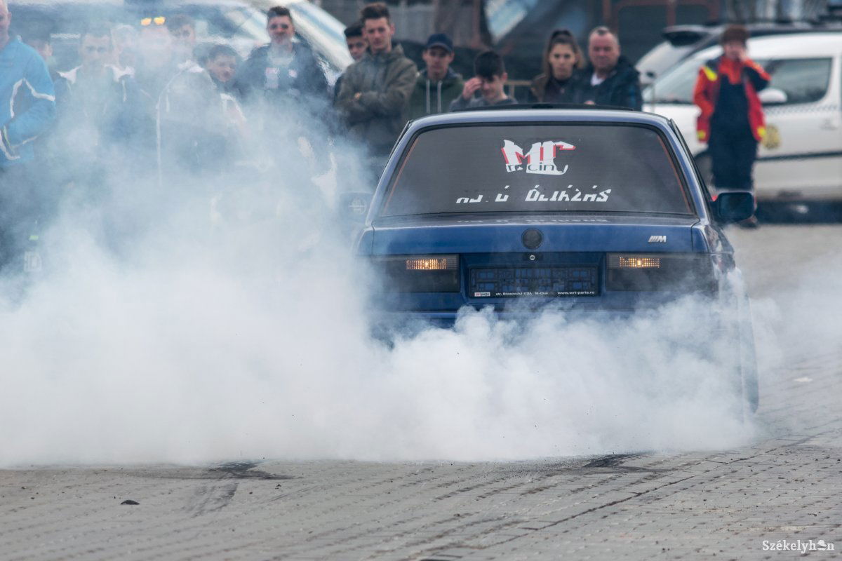 &bullet;  Fotó: Gegő Imre