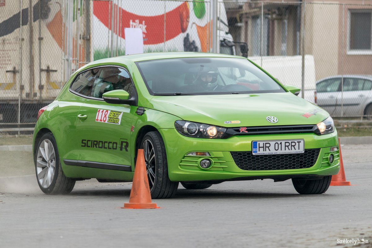 &bullet;  Fotó: Gegő Imre