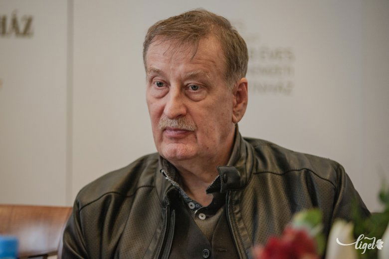 Zsuráfszky Zoltán •  Fotó: Gecse Noémi
