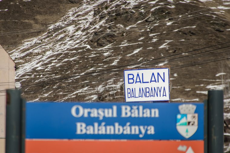 Német állampolgár okozott tízezer lejes kárt egy balánbányai épületnél