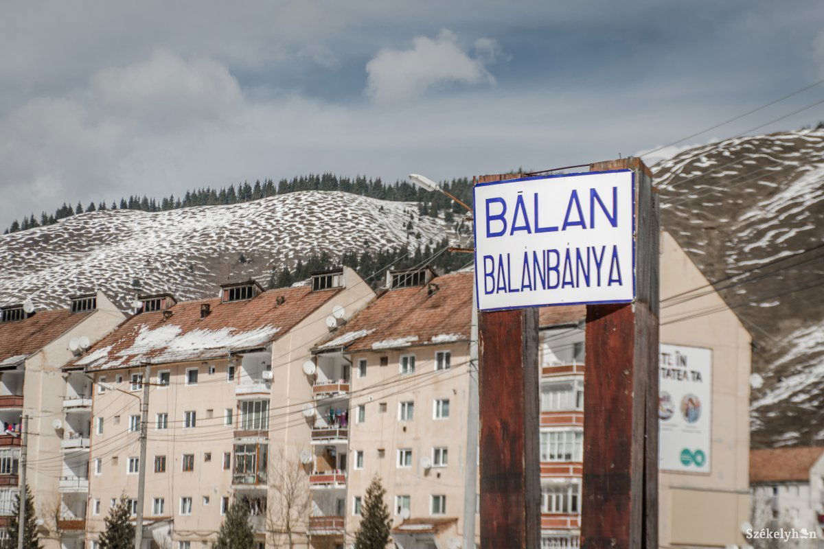 A balánbányai rézbányászat során régen nagyon sok súlyos szilikózisos megbetegedést okoztak a száraz fúrások. Ez a környező településeket is érintette •  Fotó: Pinti Attila