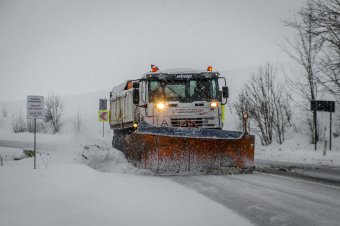 Mivel nőttek a bérek az építőiparban, ezért a téli útkarbantartás is többe kerül