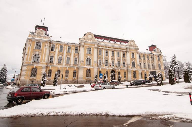 Vissza a rajtvonalra: újrakezdenék Borbolyék perének tárgyalását