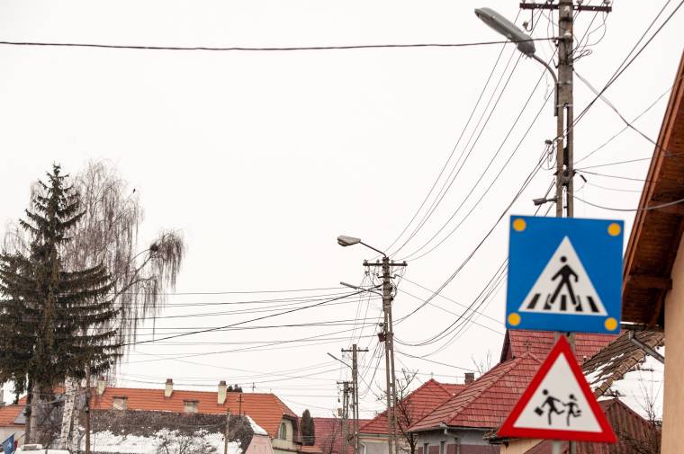 Sötétedés után is felismerik majd egymást a lakók a község utcáin
